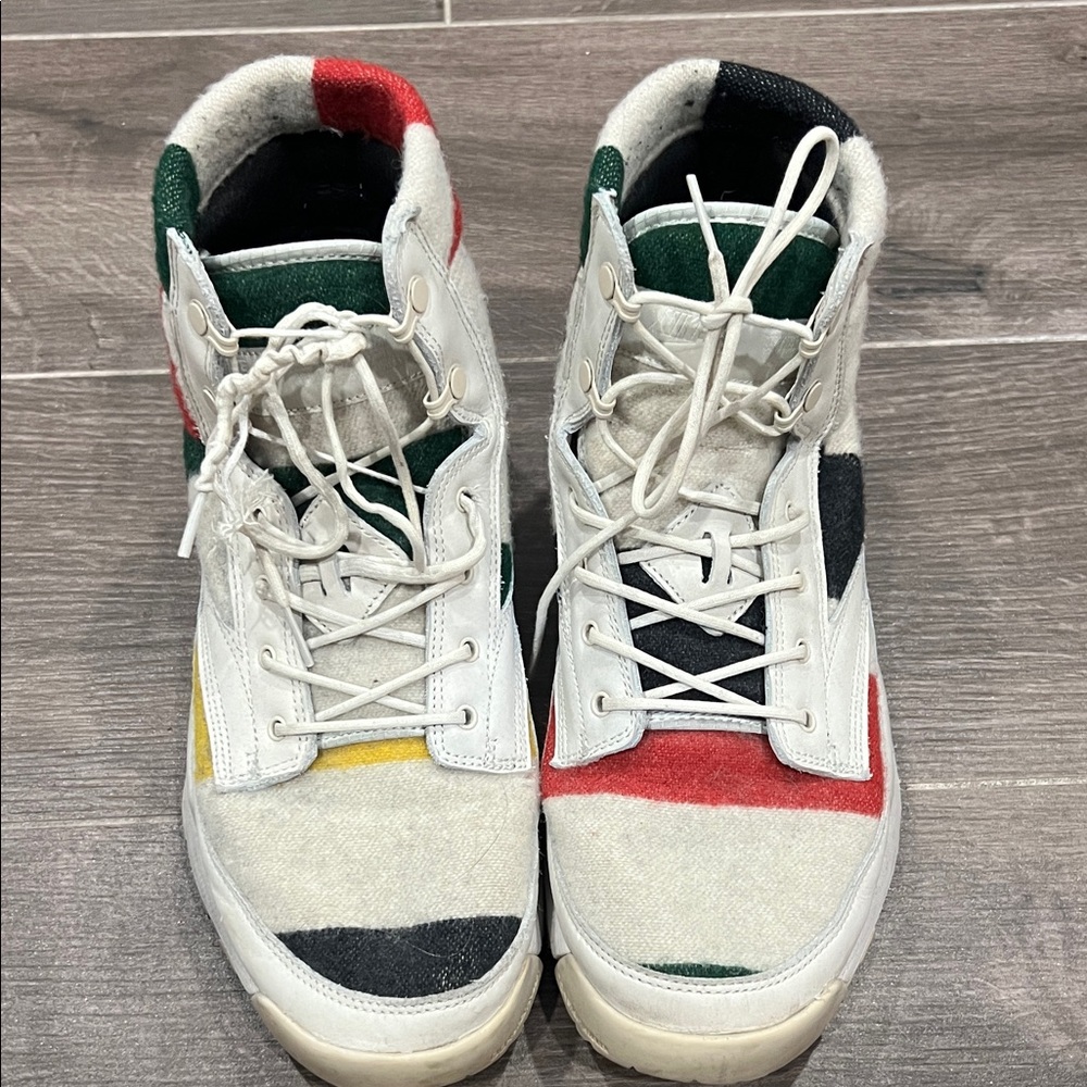 Nike White Multicolor High-Top Boots